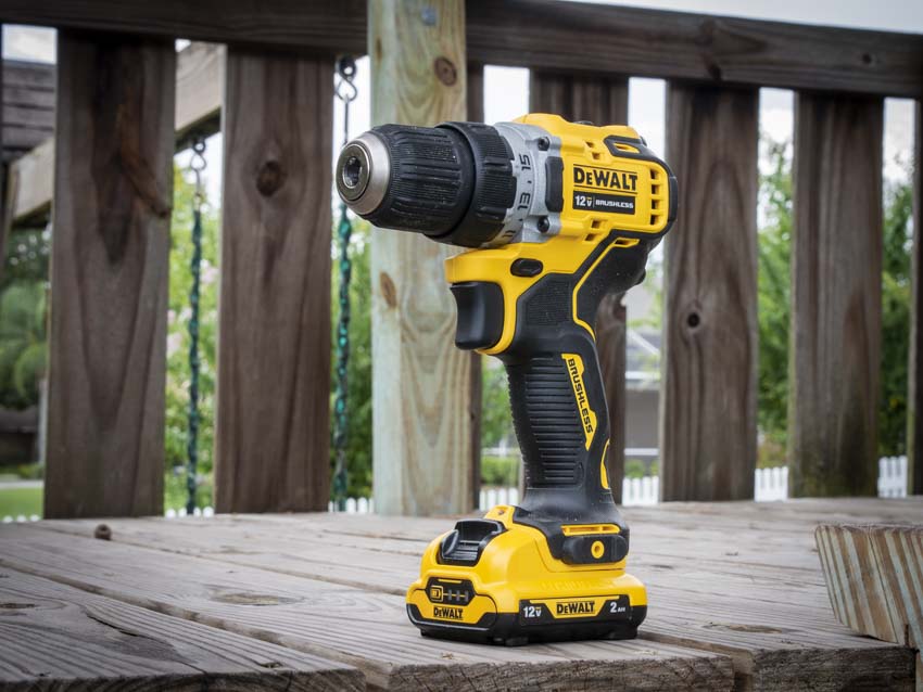 Berbequim e aparafusadora DEWALT 12V